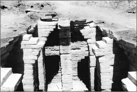 Hydraulics of the kingdom of Mari, on the middle Euphrates (IIIrd and IInd millennia BC)