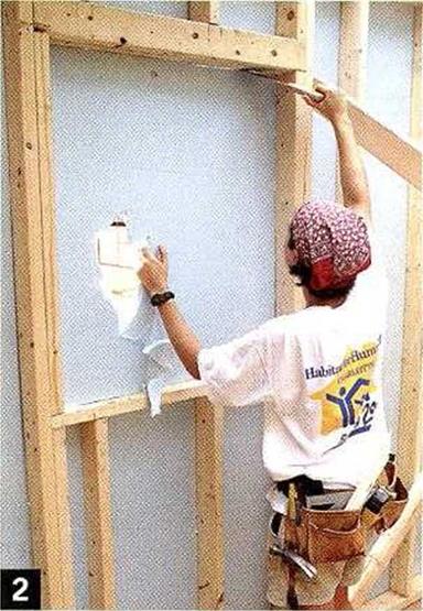 Techniques SHEATHING A WALL